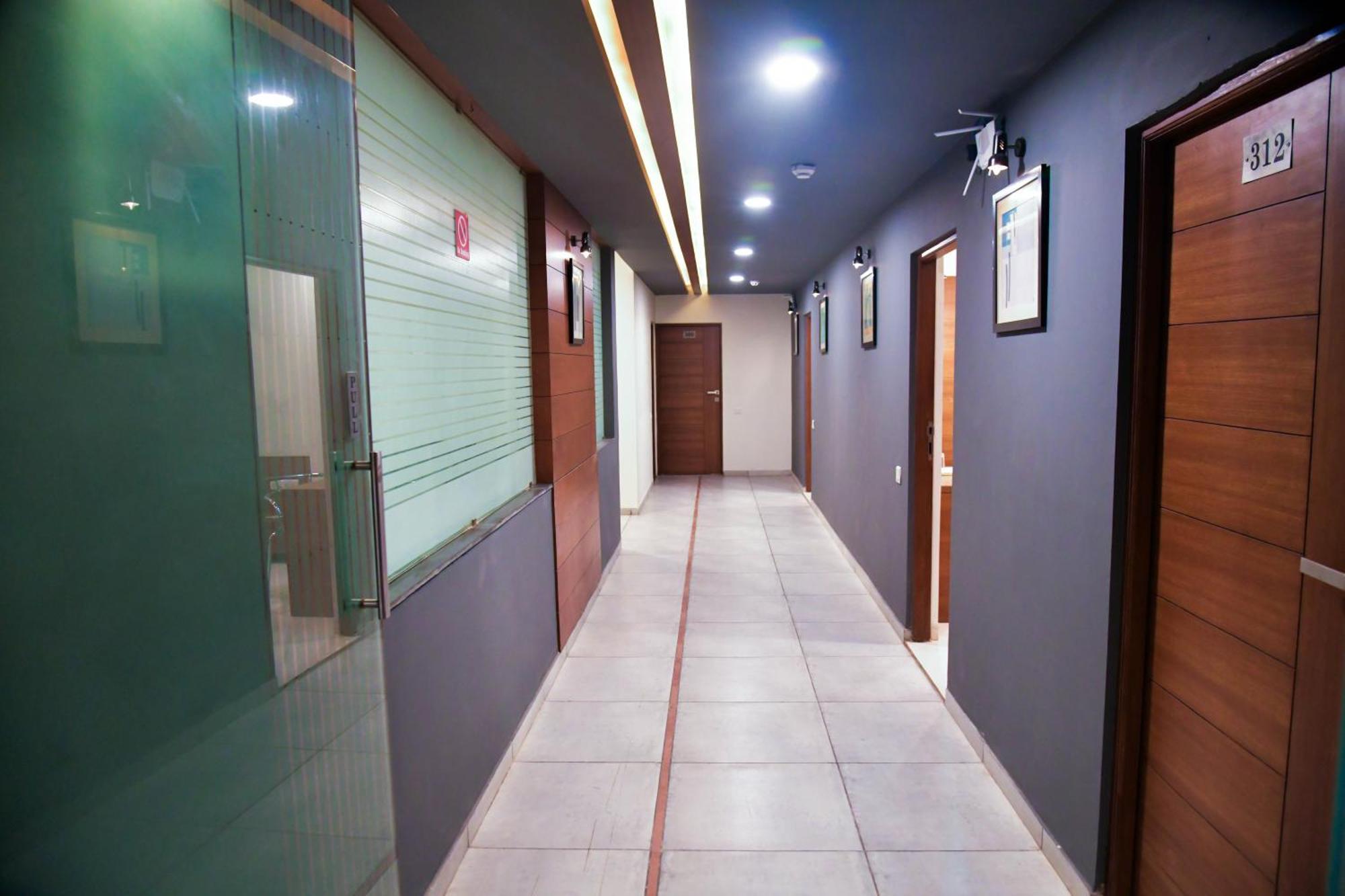 גנדהינאגר Hotel Ashooka Inn מראה חיצוני תמונה