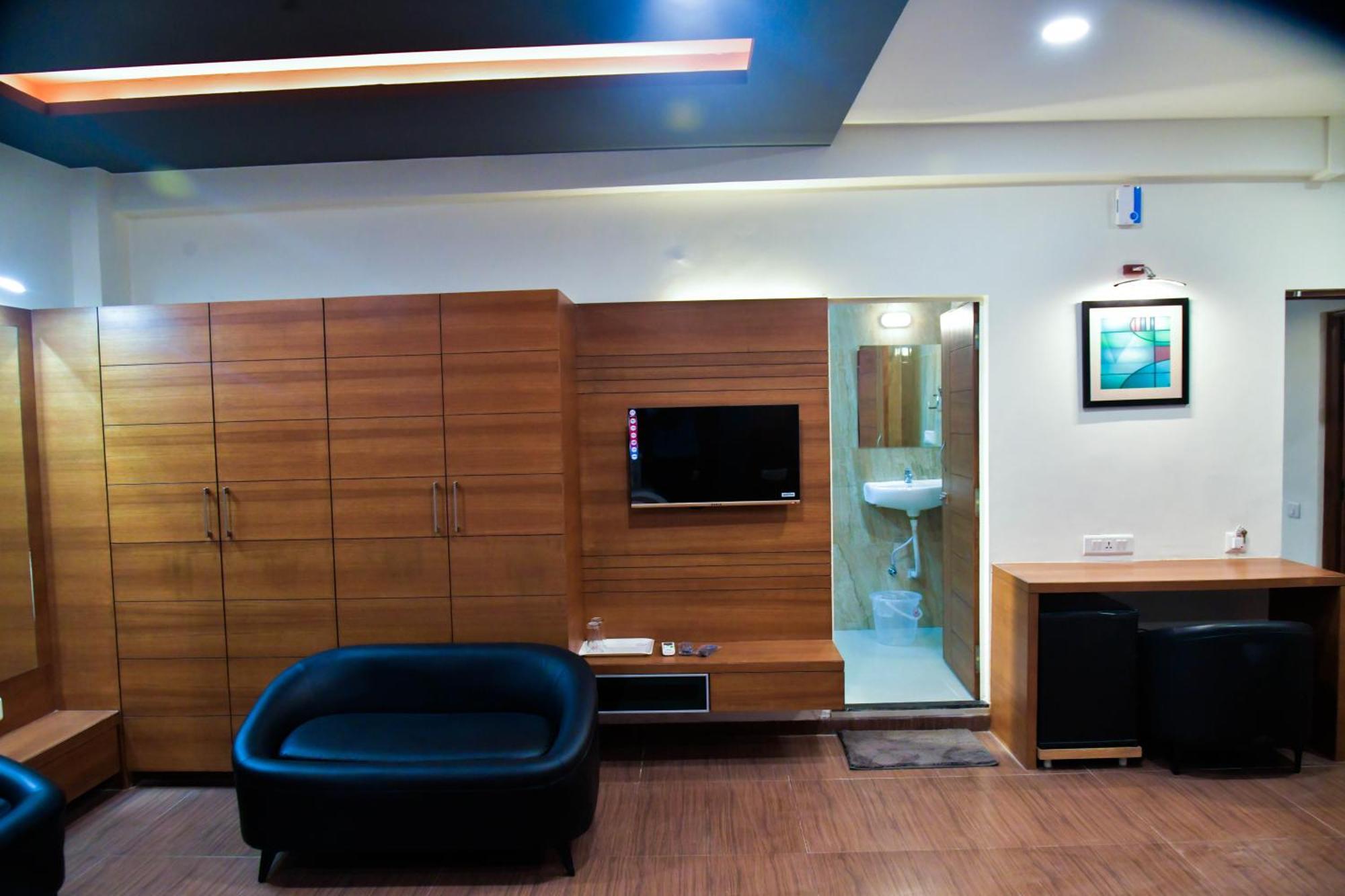 גנדהינאגר Hotel Ashooka Inn מראה חיצוני תמונה