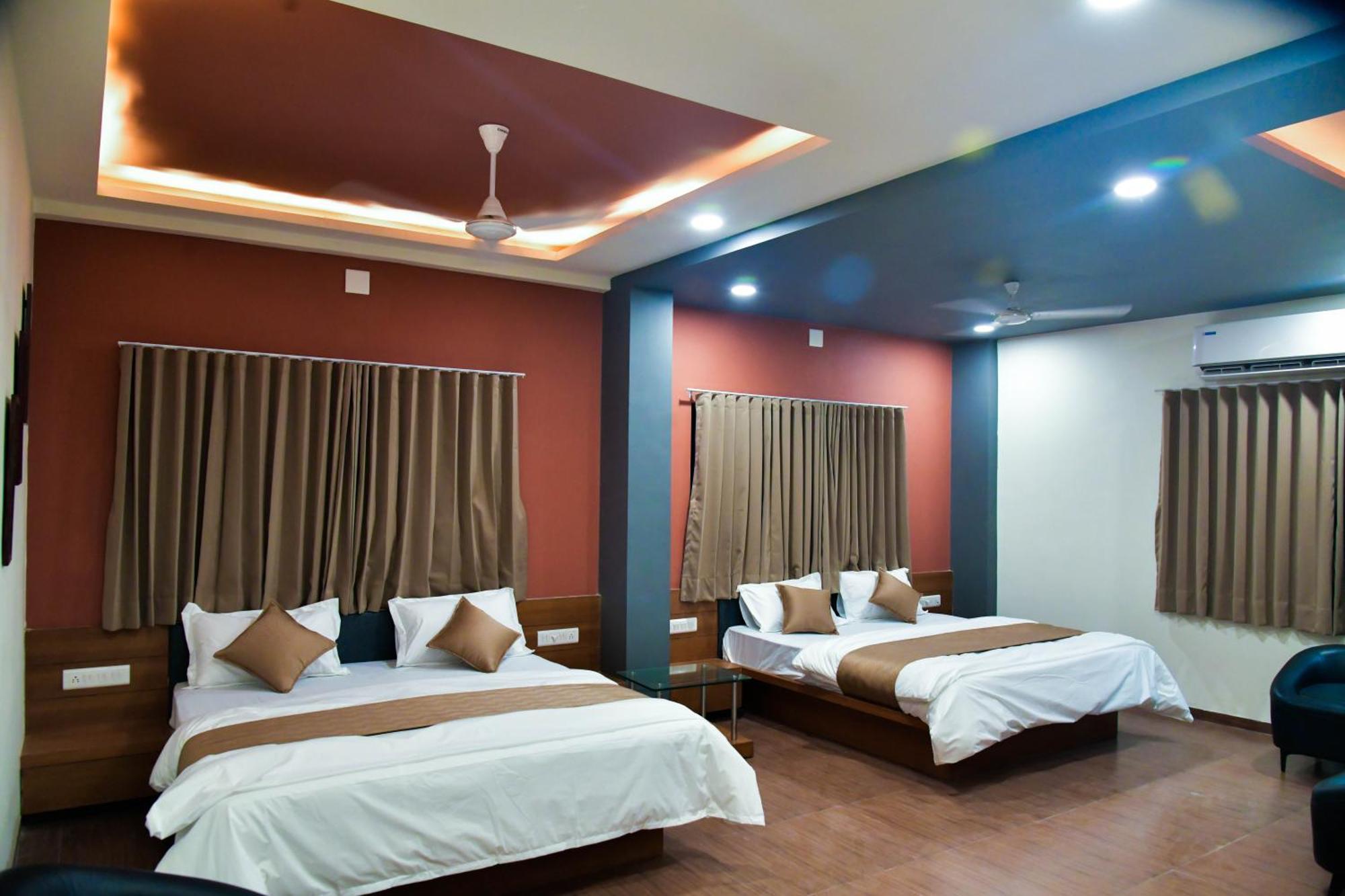 גנדהינאגר Hotel Ashooka Inn מראה חיצוני תמונה